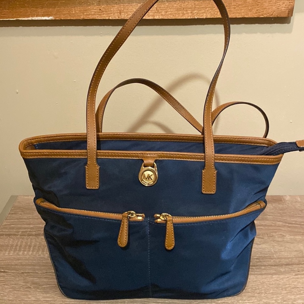 Michael Kors navy purse